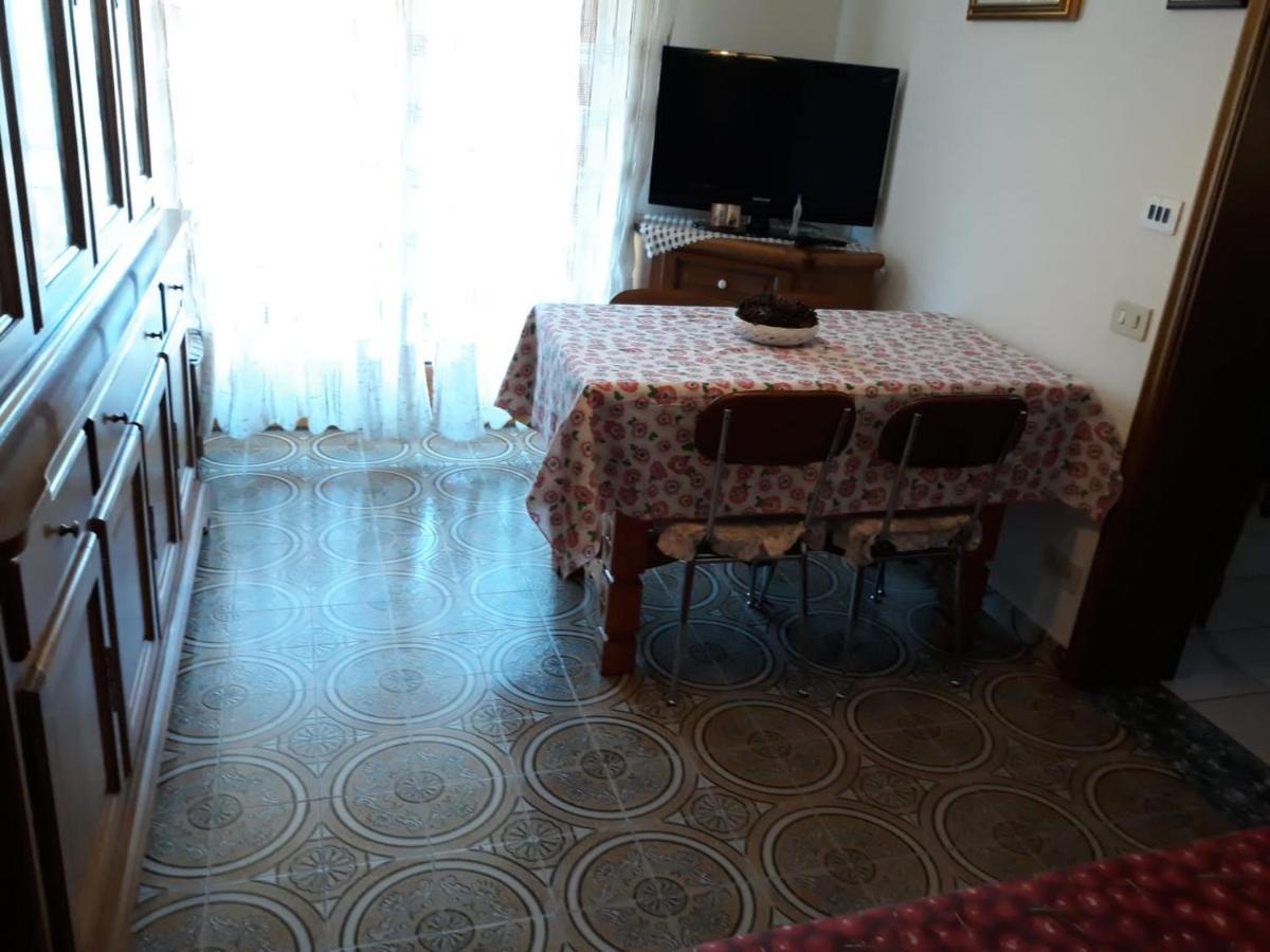 Appartamento Con Parcheggio Pubblico Sotto Casa 圣文森特 外观 照片