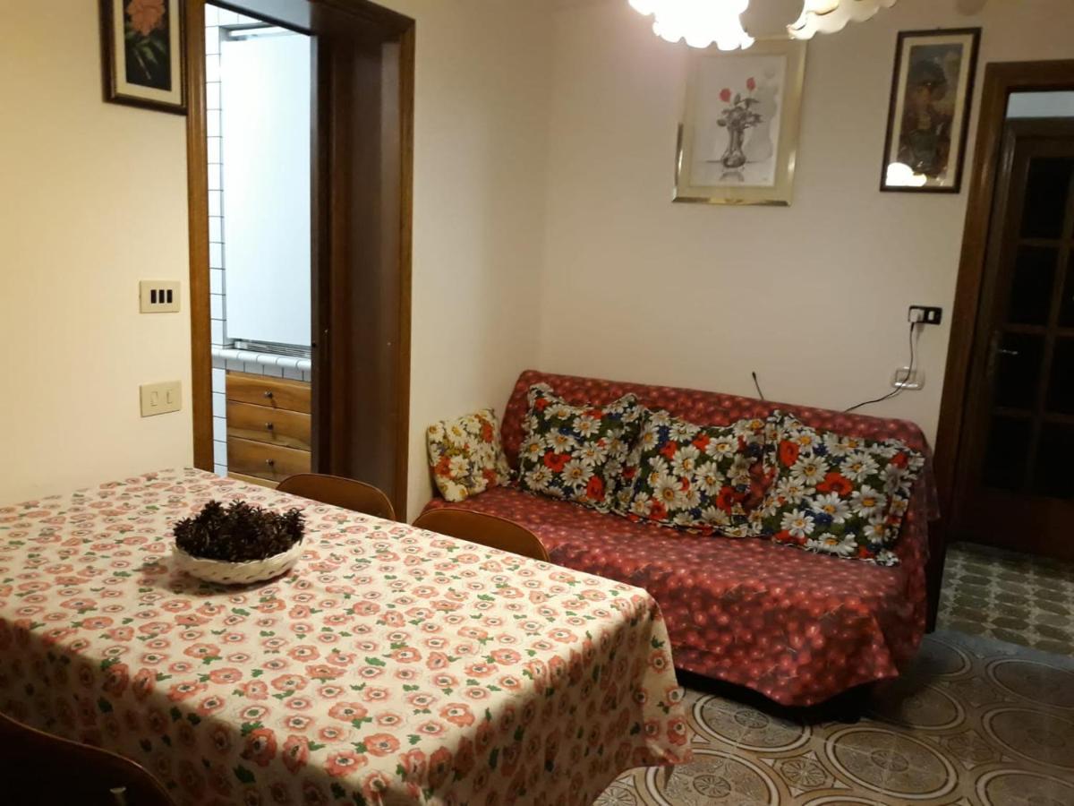 Appartamento Con Parcheggio Pubblico Sotto Casa 圣文森特 外观 照片
